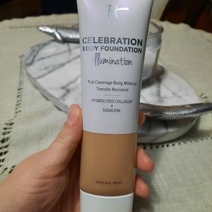 It Cosmetics Celebration Body Foundation
